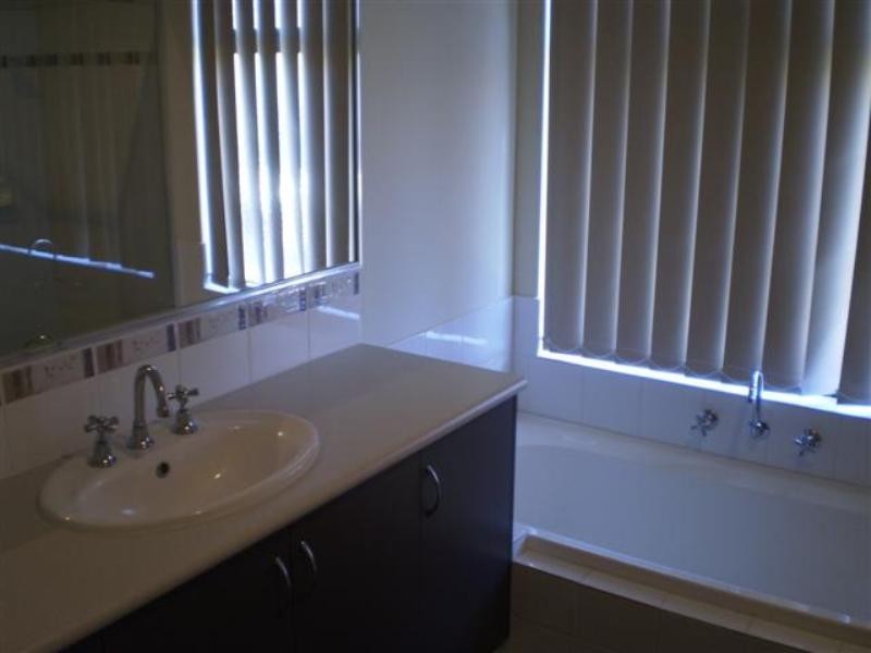 1/1 COOJONG Link, Success WA 6164