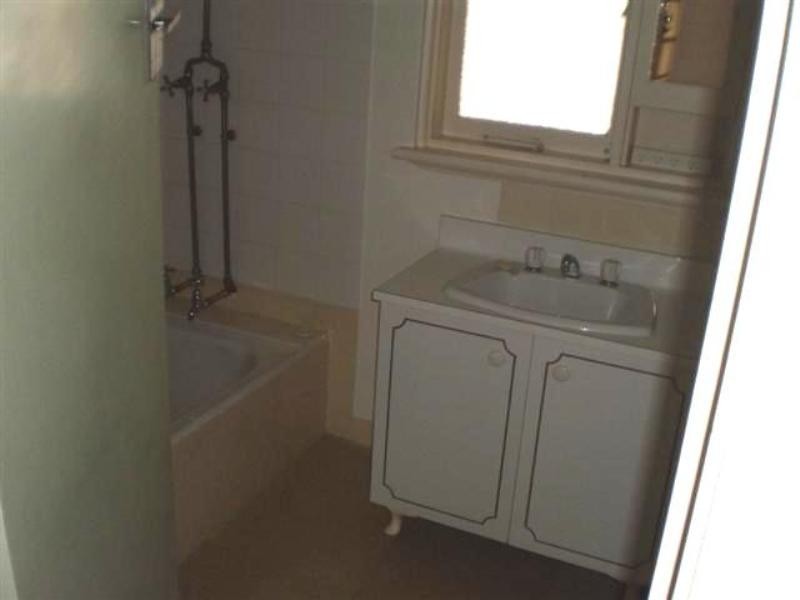 5 FLANAGAN Road, Applecross WA 6153