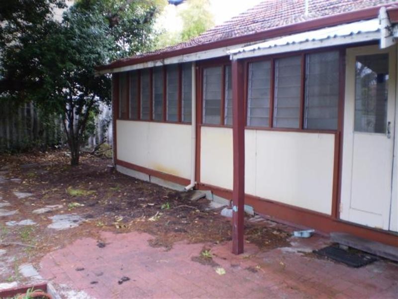 5 FLANAGAN Road, Applecross WA 6153