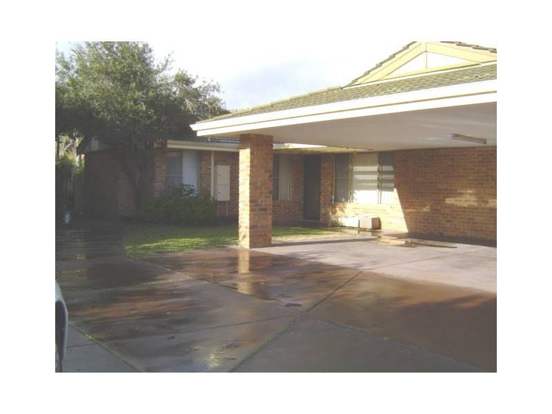 2B Weaver Court, Kardinya WA 6163