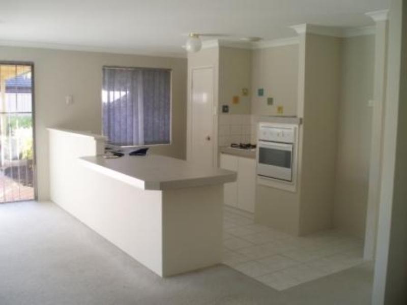 5 Petal Court, Munster WA 6166