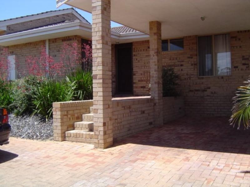 18/1-3 Stanbury Place, Kardinya WA 6163