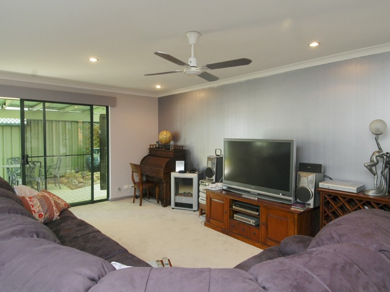 6 Hockin Street, Willagee WA 6156