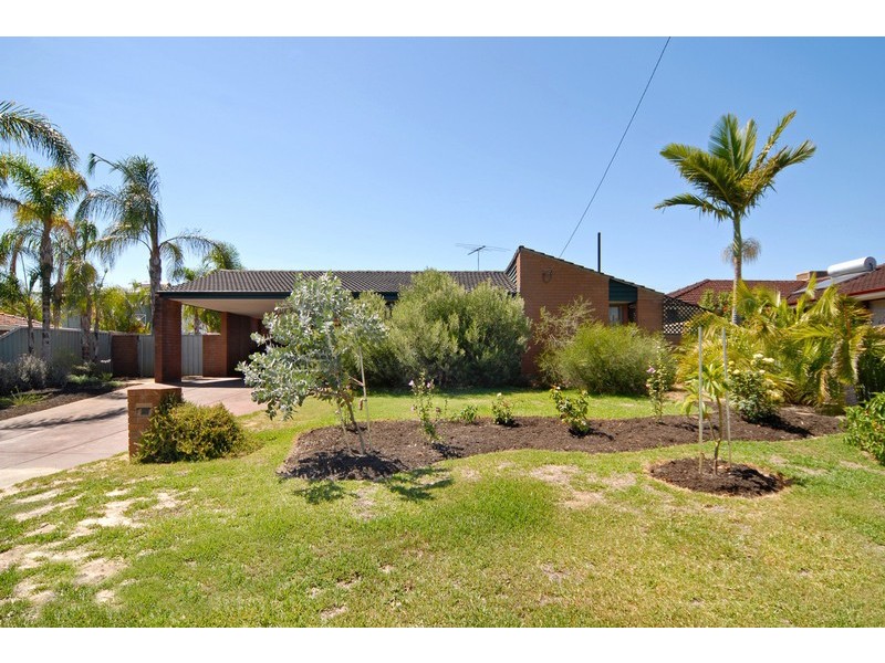 35 Dalston Crescent, Kardinya WA 6163