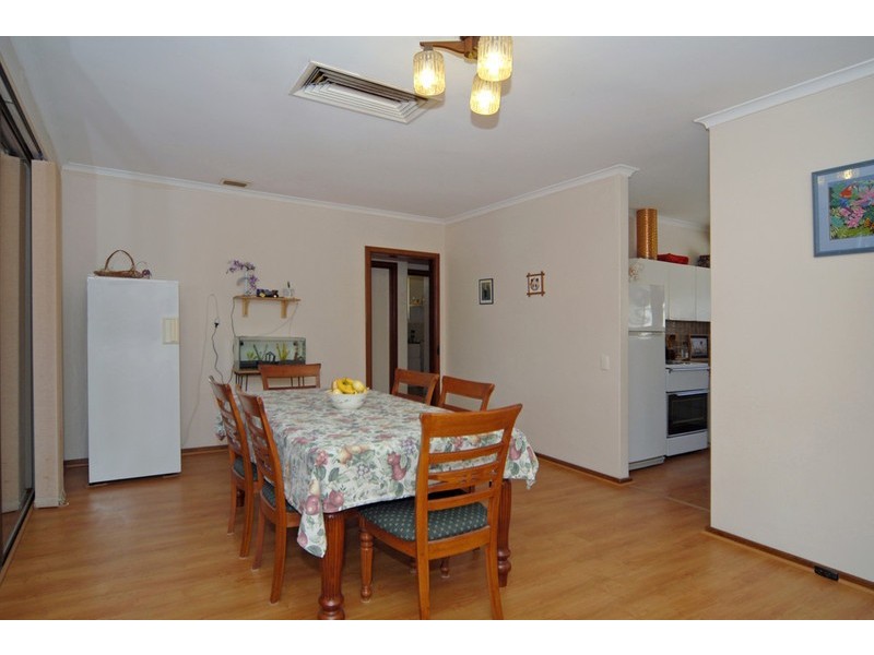 35 Dalston Crescent, Kardinya WA 6163