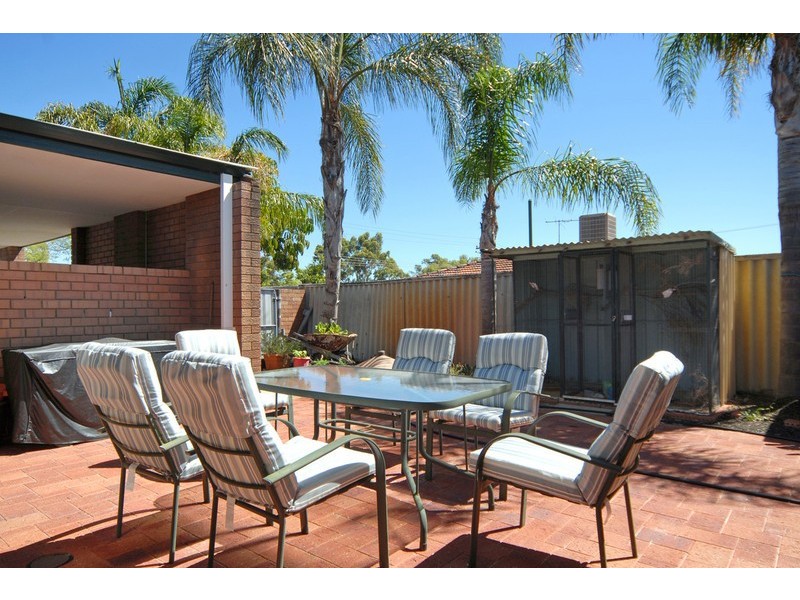 35 Dalston Crescent, Kardinya WA 6163