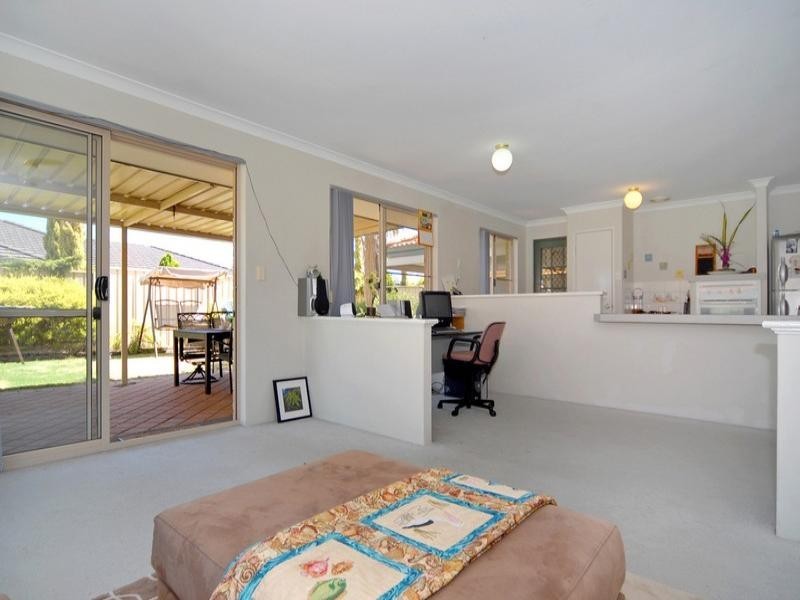 5 Petal Court, Munster WA 6166