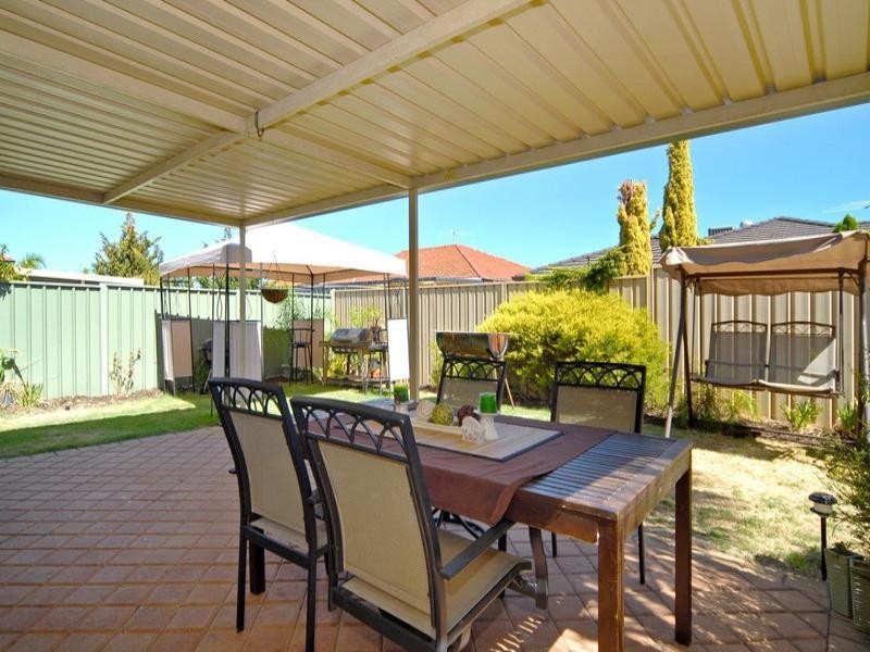 5 Petal Court, Munster WA 6166