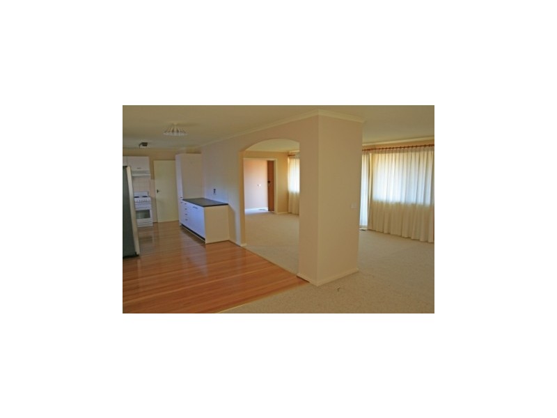 55 Ragless Circuit, Kambah ACT 2902