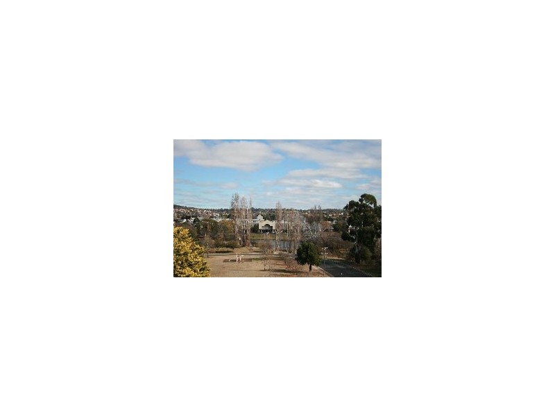12 Wanniassa Street, Queanbeyan NSW 2620
