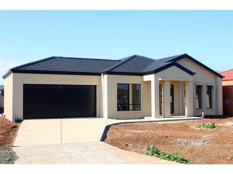 2 Eglington Court, Taylors Hill VIC 3037