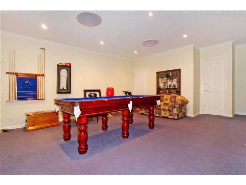 6 Queensberry Court, Hillside VIC 3037