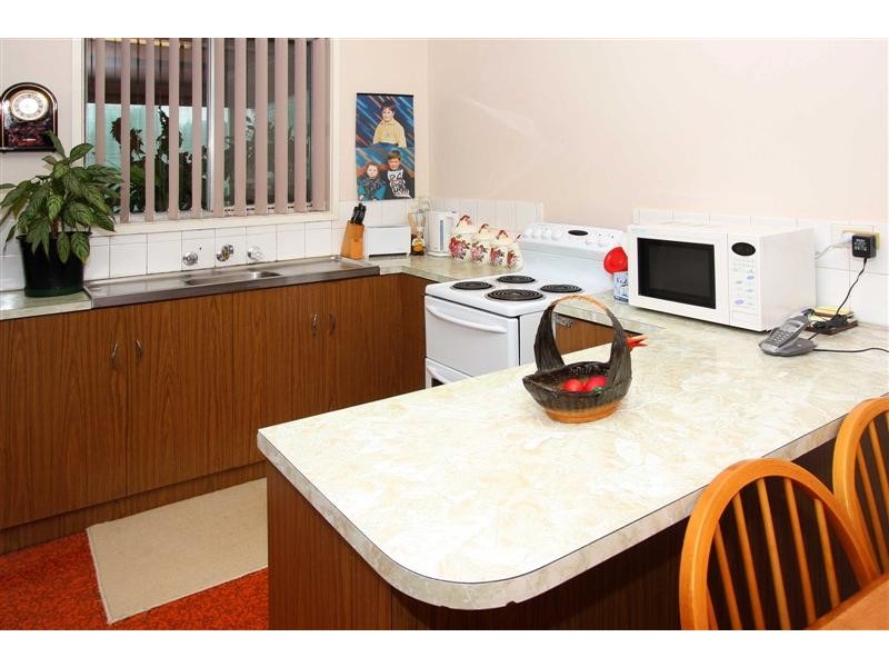 100 Fox Street, St Albans VIC 3021