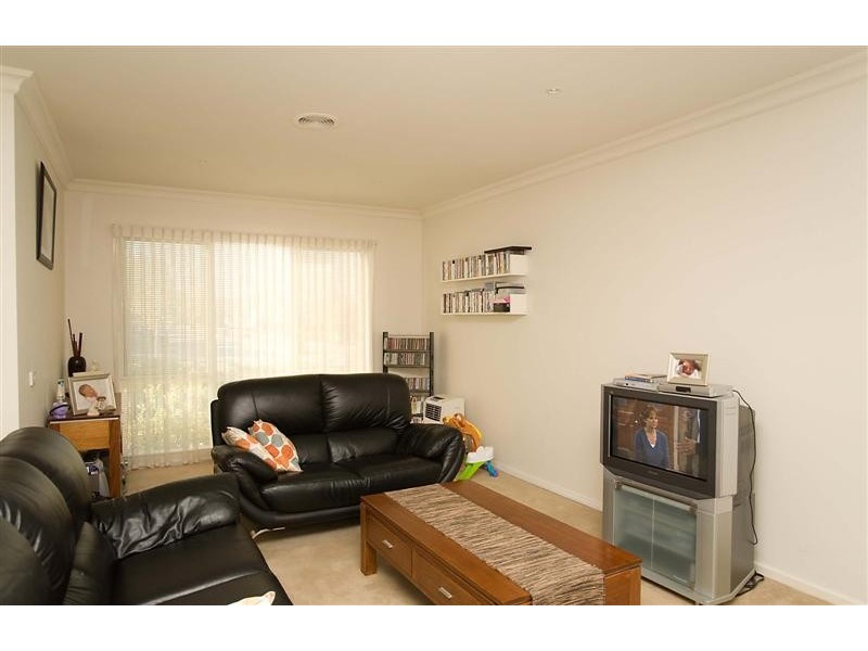 13 Wentworth Drive, Taylors Lakes VIC 3038