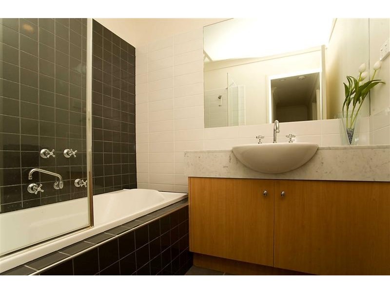 13 Wentworth Drive, Taylors Lakes VIC 3038