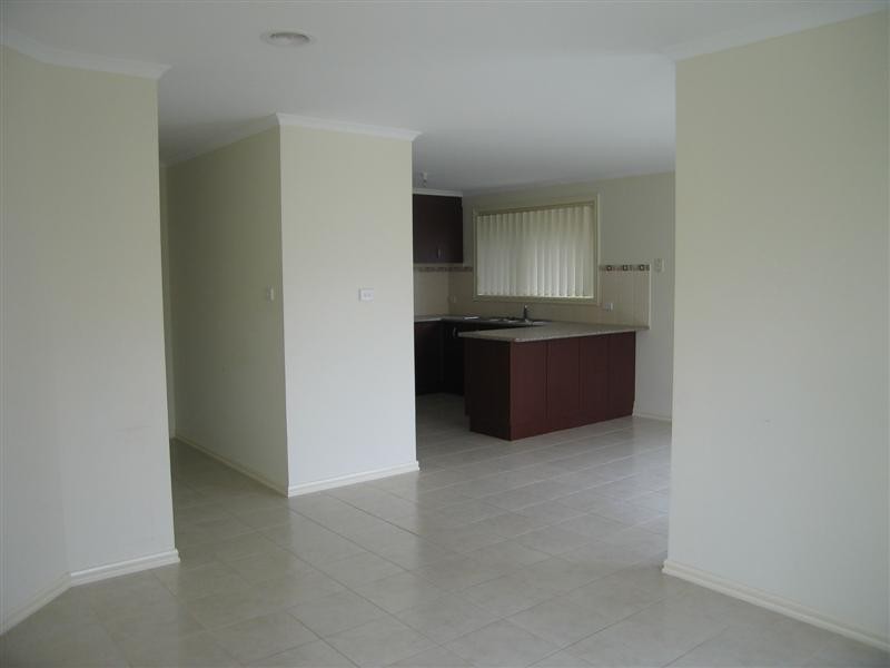 10/107-109 Pecks Road, Sydenham VIC 3037