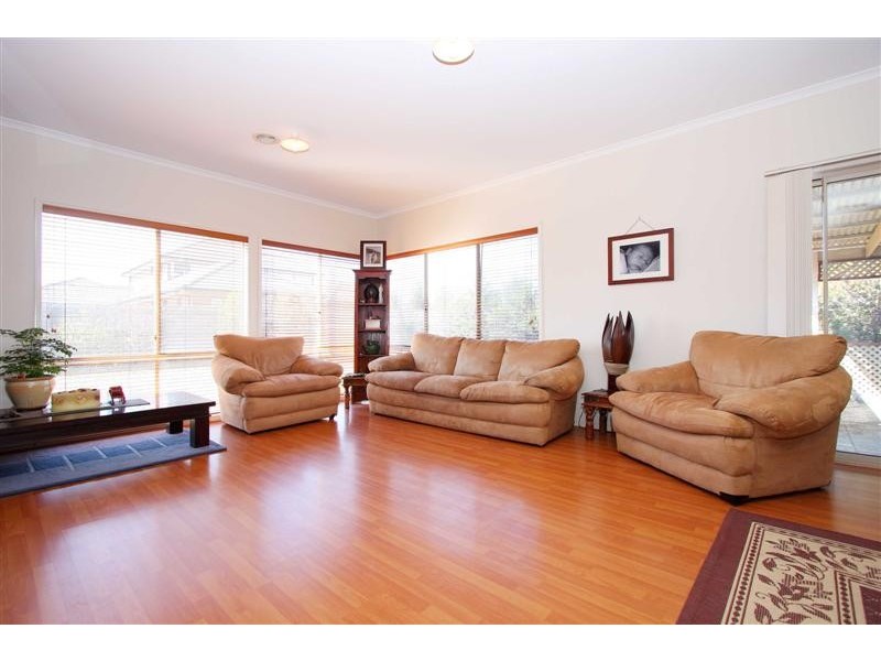 74 Domain Way, Taylors Hill VIC 3037