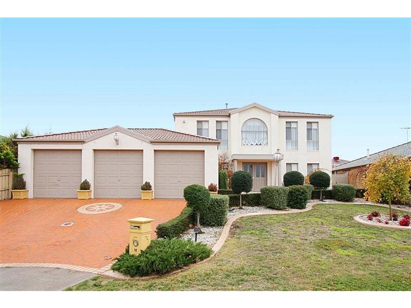 12 James Court, Hillside VIC 3037