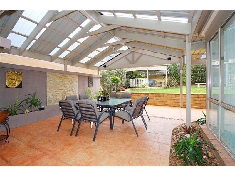 12 James Court, Hillside VIC 3037