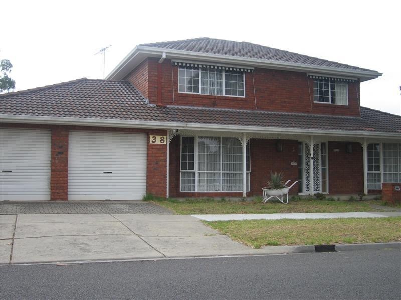 38 Copernicus Way, Keilor Downs VIC 3038