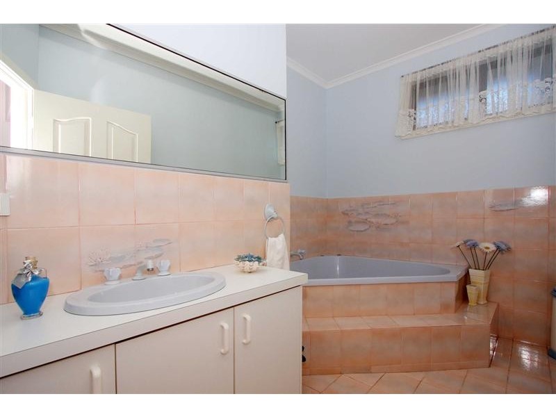 119 Copernicus Way, Keilor Downs VIC 3038