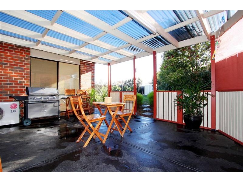 4 Parkville Terrace, Taylors Hill VIC 3037