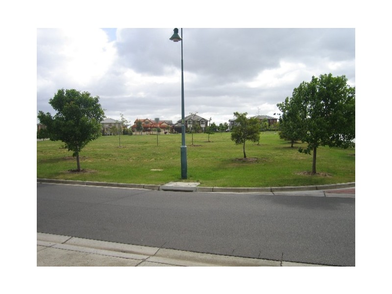 45 Kenswick Drive, Hillside VIC 3037