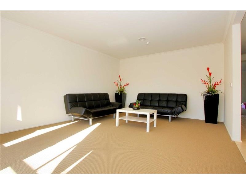 9 Bruce Street, Burnside VIC 3023