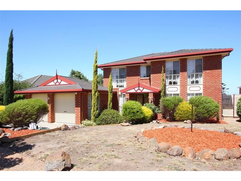 27 Longhurst Crescent, Hillside VIC 3037