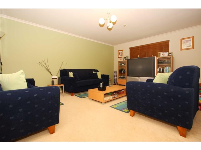 27 Longhurst Crescent, Hillside VIC 3037