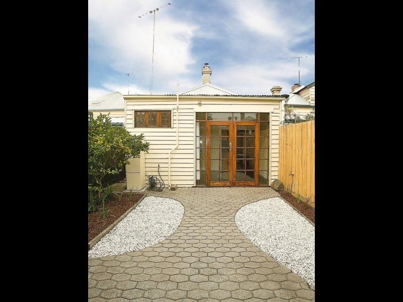 4 Cliff Street, Brunswick VIC 3056