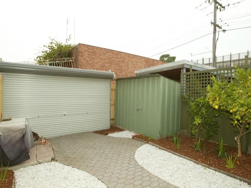 4 Cliff Street, Brunswick VIC 3056