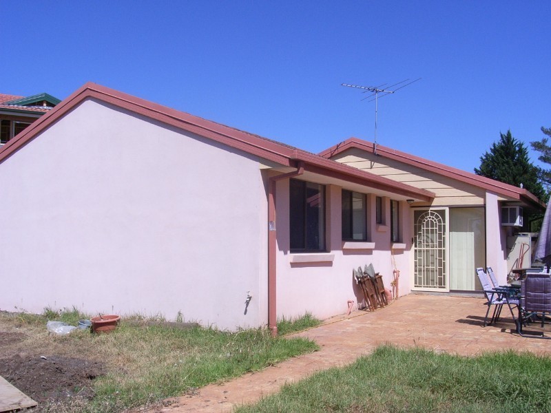 1/10 Tarrant Court, Keilor Downs VIC 3038