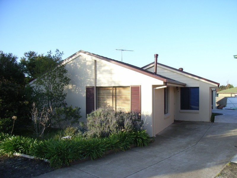 1/10 Tarrant Court, Keilor Downs VIC 3038