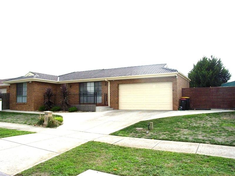 8 Bedingham Drive, Hillside VIC 3037