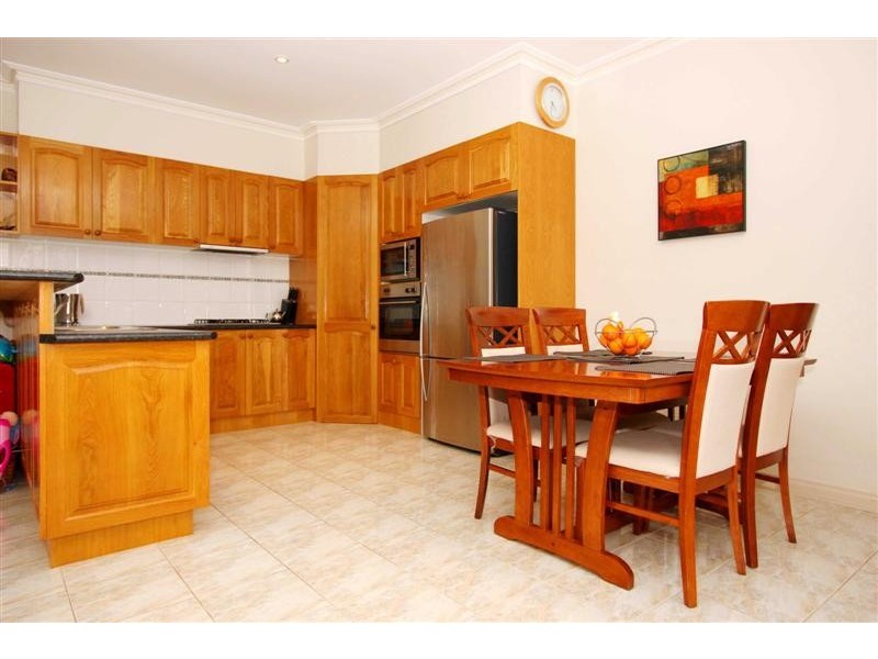 4 Santa Monica Drive, Taylors Lakes VIC 3038