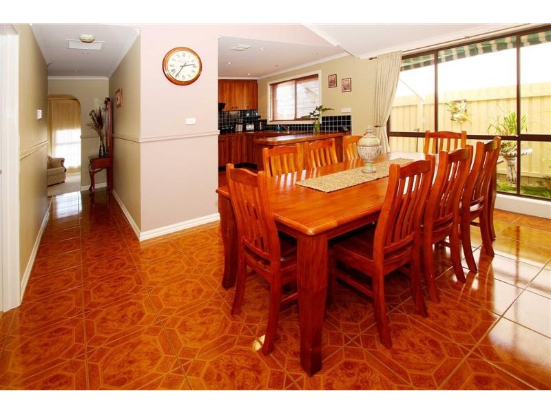 16 Beckwith Court, Taylors Lakes VIC 3038