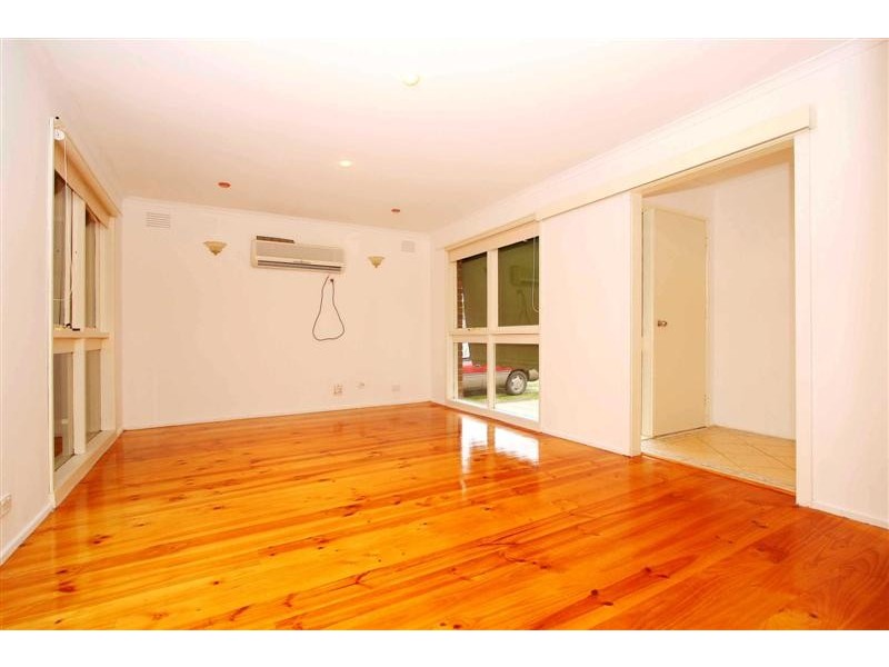 4 Yan Yean Place, St Albans VIC 3021