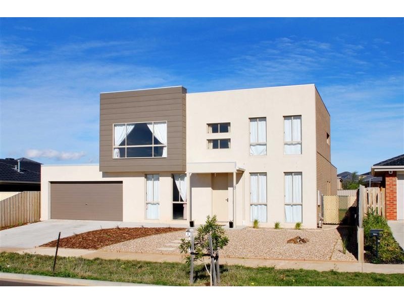 9 Bruce Street, Burnside VIC 3023