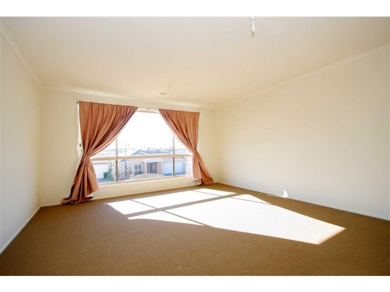 9 Bruce Street, Burnside VIC 3023