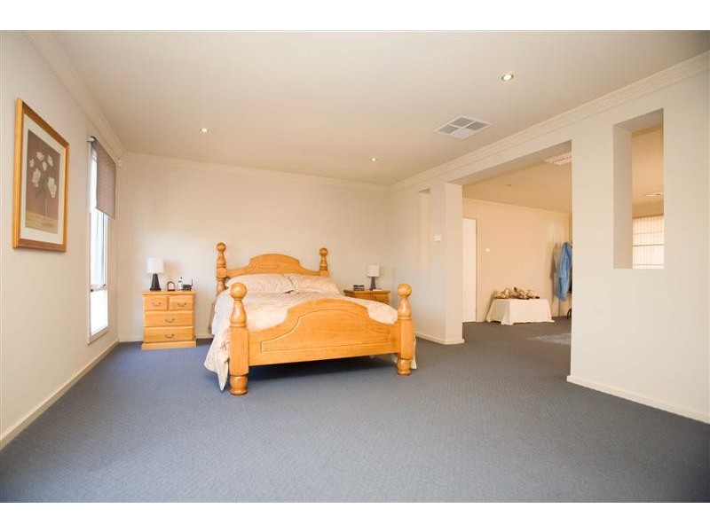 4 Windsor BoulevaRoad, Derrimut VIC 3030