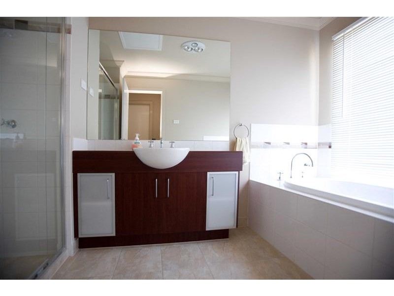 4 Windsor BoulevaRoad, Derrimut VIC 3030