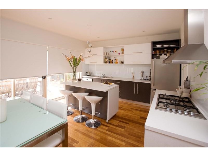 1 Kemp Green, Caroline Springs VIC 3023