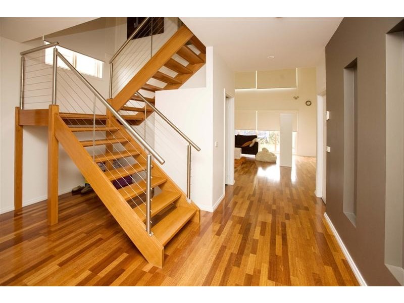 1 Kemp Green, Caroline Springs VIC 3023