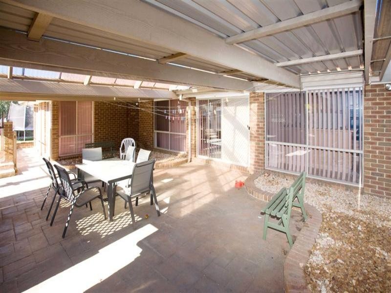 15 Halstead Court, Hillside VIC 3037