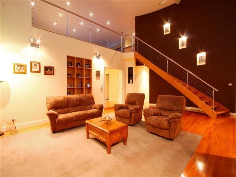 1 Collins Street, Taylors Hill VIC 3037