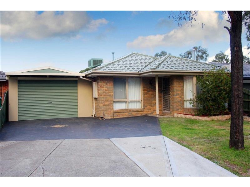 8 Mercer Court, Delahey VIC 3037