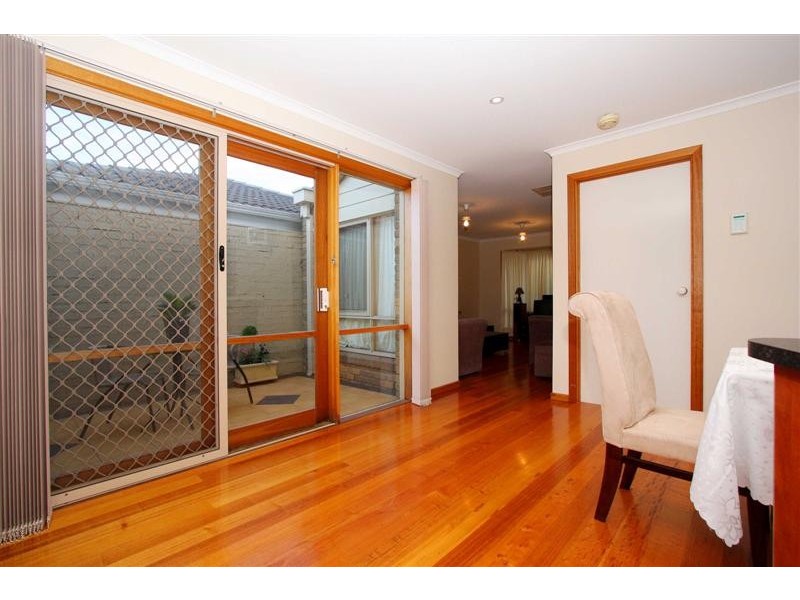 8 Mercer Court, Delahey VIC 3037