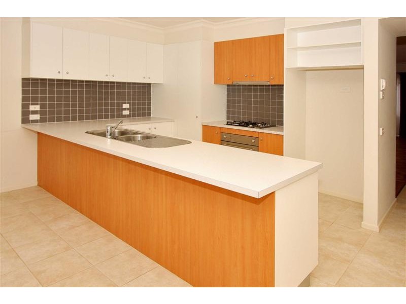 9D Wentworth Drive, Taylors Lakes VIC 3038