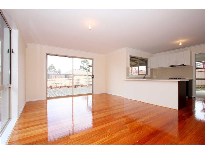 12 Kelland Avenue, Hillside VIC 3037